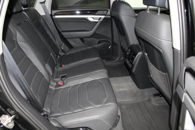 Volkswagen Touareg III с пробегом 2020 года, цена 4 499 000 рублей, 113000 км, внедорожник, Автокод Объявления