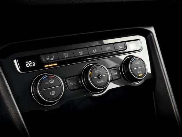 Volkswagen Tiguan II с пробегом 2019 года, цена 3 390 000 рублей, 36915 км, внедорожник, Автокод Объявления