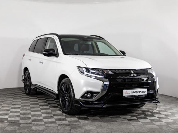 Mitsubishi Outlander III Рестайлинг 3 с пробегом 2022 года, цена 3 299 000 рублей, 20800 км, внедорожник, Автокод Объявления