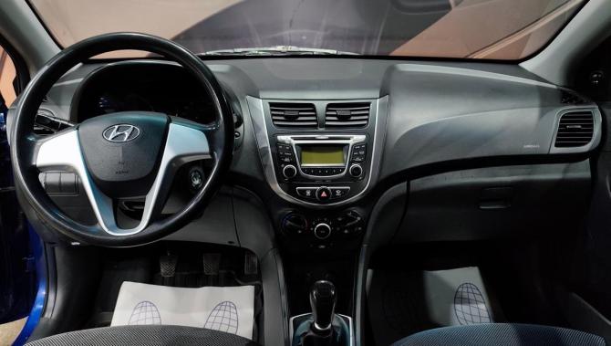 Hyundai Solaris I с пробегом 2011 года, цена 698 000 рублей, 240254 км, седан, Автокод Объявления