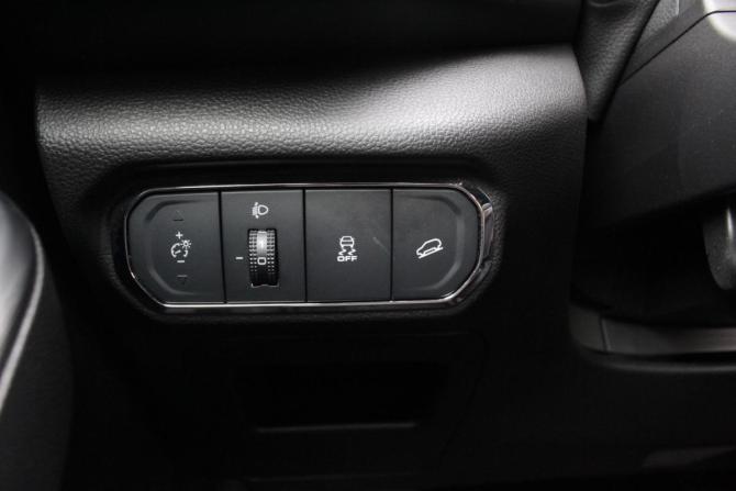 Haval Jolion I с пробегом 2023 года, цена 1 995 000 рублей, 37121 км, внедорожник, Автокод Объявления