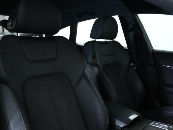 Audi A7 II (4K) с пробегом 2019 года, цена 3 815 700 рублей, 85291 км, лифтбек, Автокод Объявления