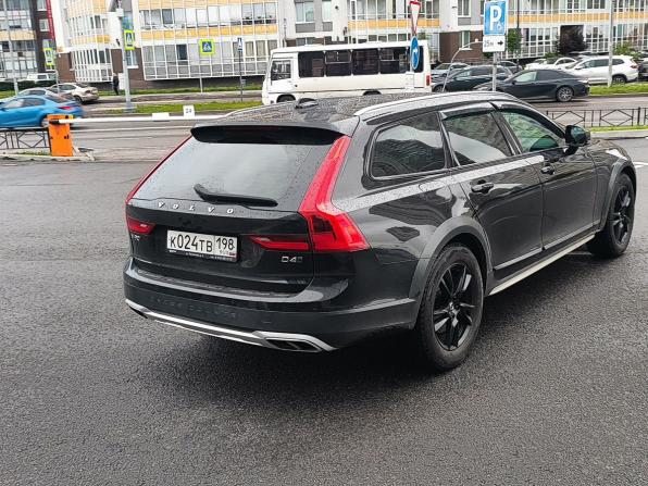Volvo V90 Cross Country I с пробегом 2018 года, цена 2 985 000 рублей, 147000 км, универсал, Автокод Объявления