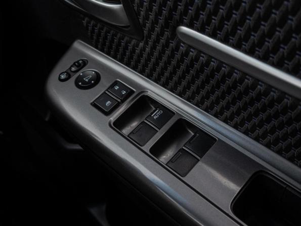 Honda Stepwgn V с пробегом 2015 года, цена 1 980 000 рублей, 106536 км, минивэн, Автокод Объявления