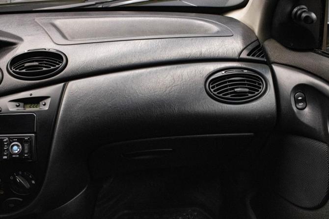 Ford Focus I Рестайлинг с пробегом 2004 года, цена 349 000 рублей, 174514 км, седан, Автокод Объявления