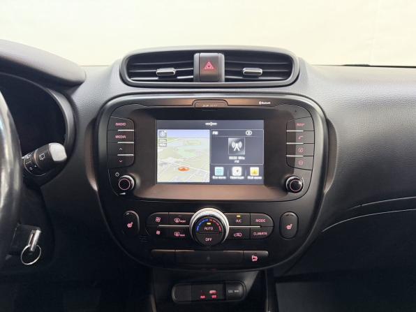 Kia Soul II Рестайлинг с пробегом 2018 года, цена 1 550 000 рублей, 106000 км, хэтчбек, Автокод Объявления