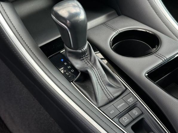 Toyota Avalon V с пробегом 2022 года, цена 3 340 000 рублей, 55547 км, седан, Автокод Объявления