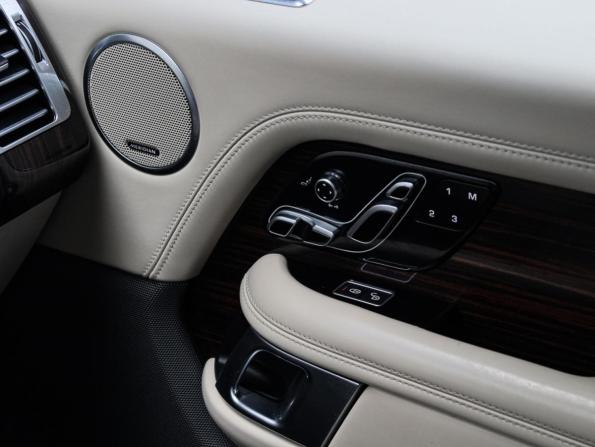 Land Rover Range Rover IV Рестайлинг с пробегом 2019 года, цена 7 300 000 рублей, 94367 км, внедорожник, Автокод Объявления