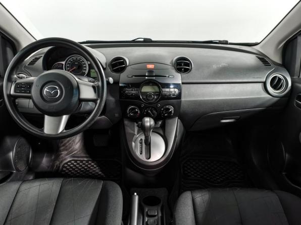 Mazda 2 II Рестайлинг (DE2) с пробегом 2012 года, цена 735 000 рублей, 153071 км, хэтчбек, Автокод Объявления