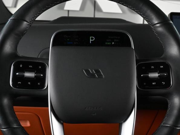 Li Auto (Lixiang) L7 I с пробегом 2023 года, цена 6 310 000 рублей, 50870 км, внедорожник, Автокод Объявления