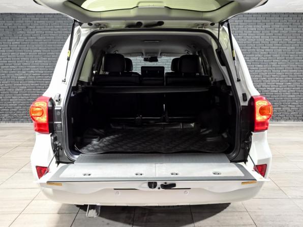 Toyota Land Cruiser 200 Series Рестайлинг 1 с пробегом 2013 года, цена 4 400 000 рублей, 191721 км, внедорожник, Автокод Объявления