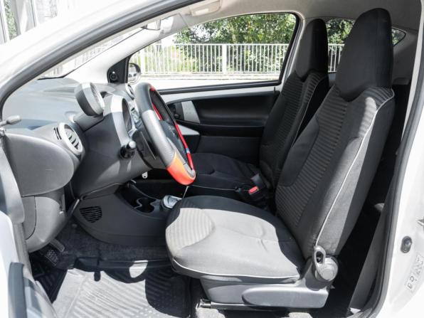Peugeot 107 I Рестайлинг с пробегом 2012 года, цена 549 000 рублей, 130838 км, хэтчбек, Автокод Объявления