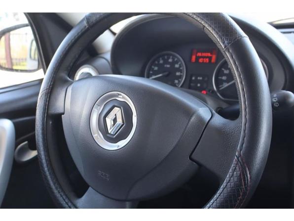 Renault Sandero I с пробегом 2011 года, цена 549 000 рублей, 263702 км, хэтчбек, Автокод Объявления