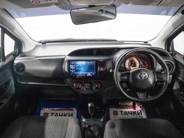 Toyota Vitz III (XP130) Рестайлинг 2 с пробегом 2017 года, цена 1 038 500 рублей, 44824 км, хэтчбек, Автокод Объявления