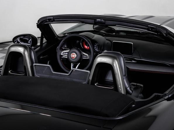 Fiat 124 Spider I с пробегом 2017 года, цена 3 118 500 рублей, 63965 км, родстер, Автокод Объявления