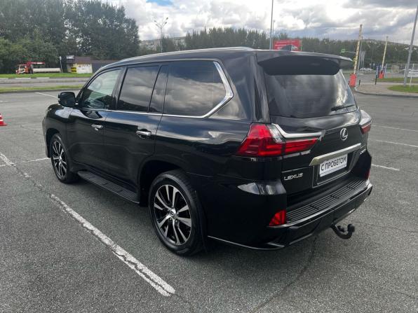 Lexus LX III Рестайлинг 2 с пробегом 2018 года, цена 6 925 000 рублей, 175665 км, внедорожник, Автокод Объявления