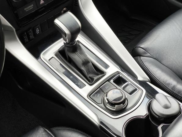 Mitsubishi Pajero Sport III с пробегом 2017 года, цена 2 850 000 рублей, 122770 км, внедорожник, Автокод Объявления