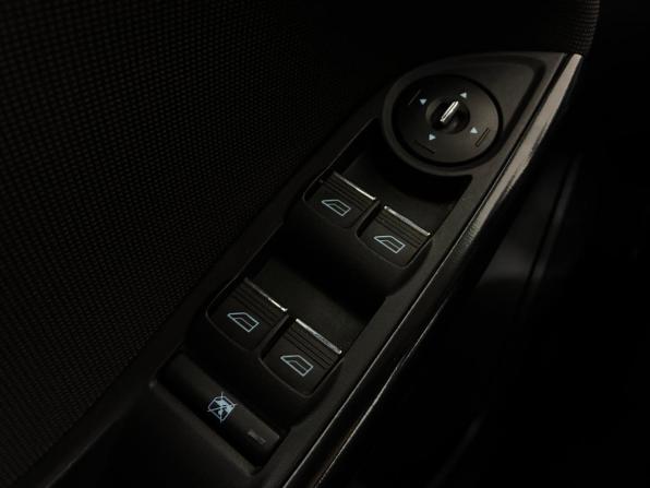 Ford Focus III с пробегом 2012 года, цена 849 000 рублей, 123531 км, хэтчбек, Автокод Объявления