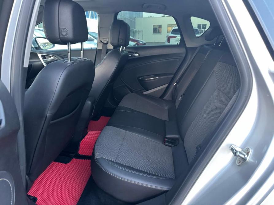 Opel Astra J Ульяновск  - изображение 9