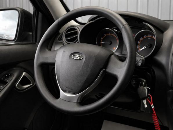 Lada (ВАЗ) Granta I Рестайлинг с пробегом 2023 года, цена 727 000 рублей, 49984 км, седан, Автокод Объявления