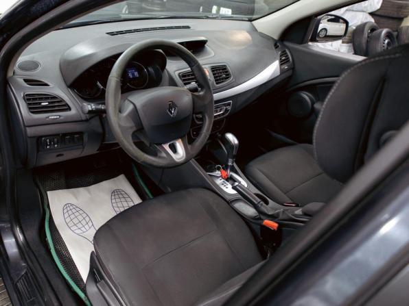 Renault Fluence I с пробегом 2010 года, цена 695 000 рублей, 190000 км, седан, Автокод Объявления
