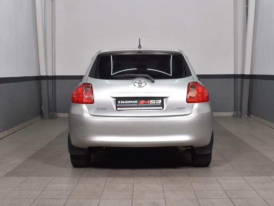 Toyota Auris I Кемерово  - изображение 3