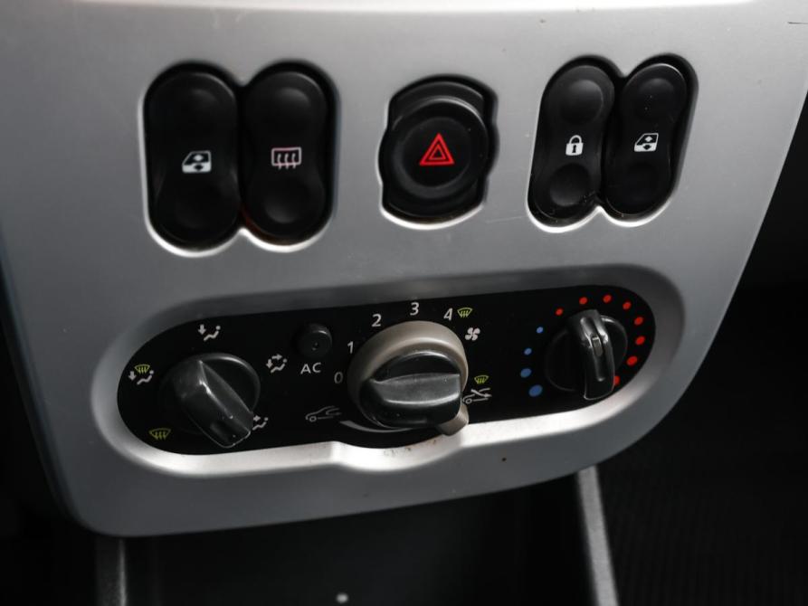 Renault Sandero I Москва  - изображение 16