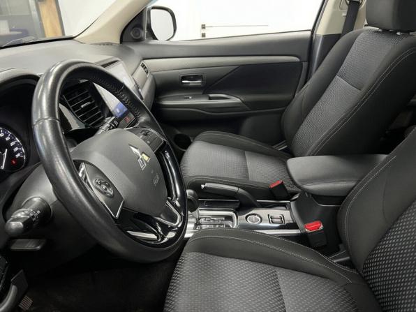 Mitsubishi Outlander III Рестайлинг 2 с пробегом 2018 года, цена 1 840 000 рублей, 136649 км, внедорожник, Автокод Объявления