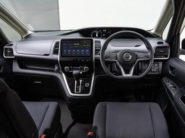Nissan Serena V (C27) с пробегом 2018 года, цена 1 897 000 рублей, 41696 км, минивэн, Автокод Объявления