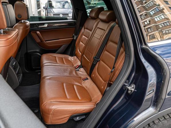 Volkswagen Touareg II Рестайлинг с пробегом 2014 года, цена 2 418 000 рублей, 262739 км, внедорожник, Автокод Объявления