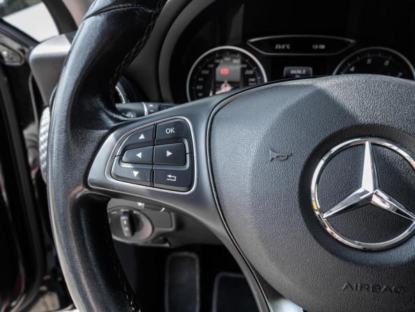 Mercedes-Benz GLA I (X156) Рестайлинг с пробегом 2018 года, цена 2 100 000 рублей, 93568 км, внедорожник, Автокод Объявления