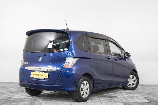 Honda Freed I Рестайлинг с пробегом 2012 года, цена 1 049 000 рублей, 172000 км, компактвэн, Автокод Объявления