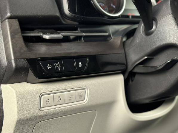 Kia Carnival IV с пробегом 2023 года, цена 3 800 000 рублей, 58505 км, минивэн, Автокод Объявления