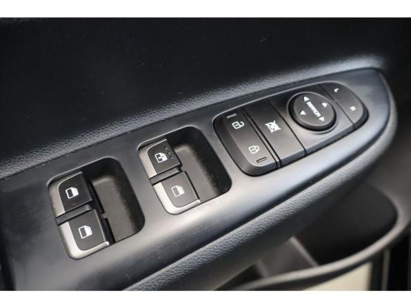 Kia Rio IV Рестайлинг с пробегом 2021 года, цена 1 793 000 рублей, 54001 км, хэтчбек, Автокод Объявления