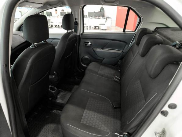 Renault Logan II с пробегом 2015 года, цена 690 000 рублей, 146657 км, седан, Автокод Объявления