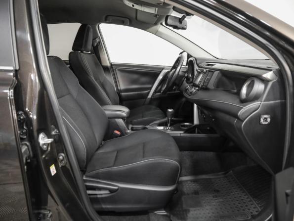 Toyota RAV4 IV (XA40) Рестайлинг с пробегом 2015 года, цена 1 989 000 рублей, 185400 км, внедорожник, Автокод Объявления