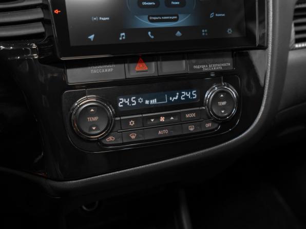 Mitsubishi Outlander III Рестайлинг 2 с пробегом 2016 года, цена 1 745 000 рублей, 156133 км, внедорожник, Автокод Объявления