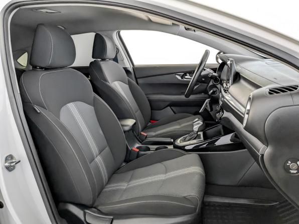 Kia Cerato IV Рестайлинг с пробегом 2022 года, цена 1 699 000 рублей, 131444 км, седан, Автокод Объявления