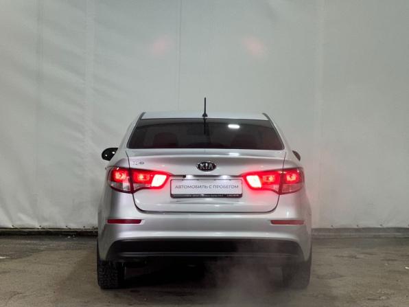 Kia Rio III Рестайлинг с пробегом 2015 года, цена 990 000 рублей, 71748 км, седан, Автокод Объявления