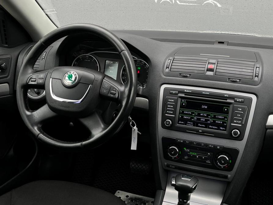 Skoda Octavia II (A5) Рестайлинг Санкт-Петербург  - изображение 13