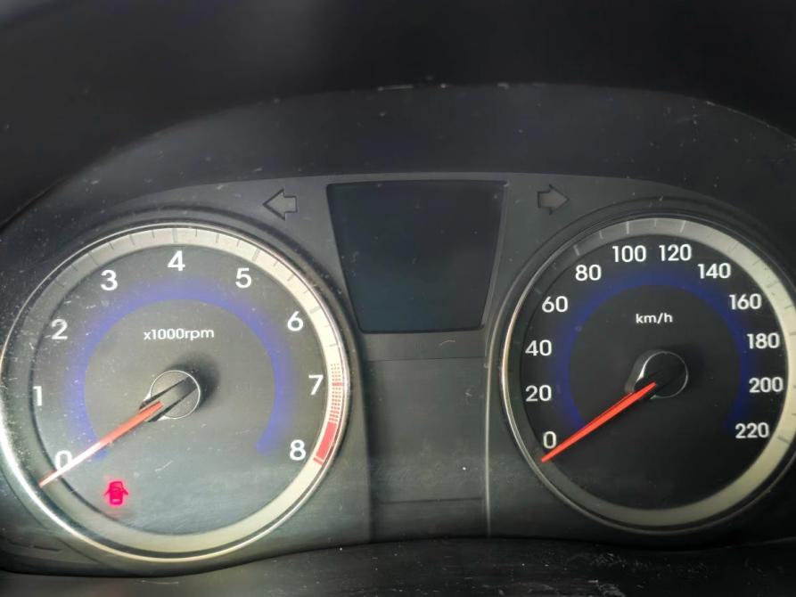 Hyundai Solaris I Таганрог  - изображение 13