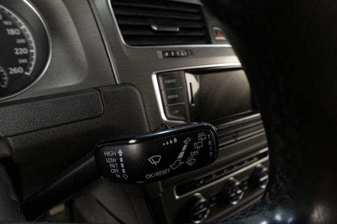 Volkswagen Golf VII с пробегом 2013 года, цена 1 179 000 рублей, 215200 км, хэтчбек, Автокод Объявления
