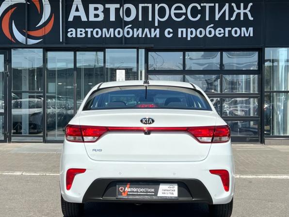 Kia Rio IV с пробегом 2018 года, цена 1 490 000 рублей, 132532 км, седан, Автокод Объявления