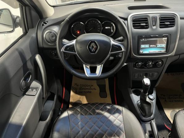 Renault Logan II Рестайлинг с пробегом 2021 года, цена 1 255 000 рублей, 97804 км, седан, Автокод Объявления