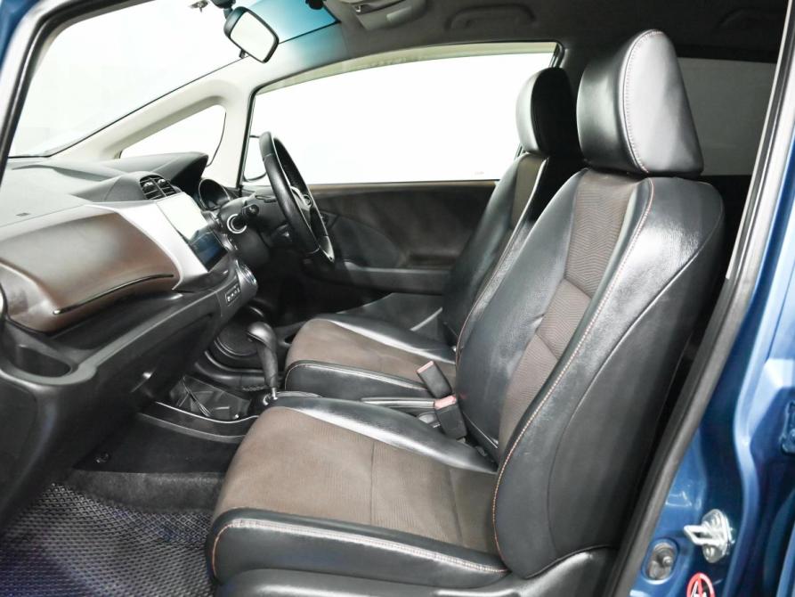 Honda Fit Shuttle I Екатеринбург  - изображение 17