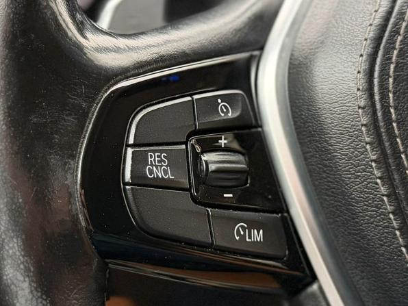 BMW 5 серии VII (G30/G31/G38) с пробегом 2017 года, цена 2 460 000 рублей, 225449 км, седан, Автокод Объявления
