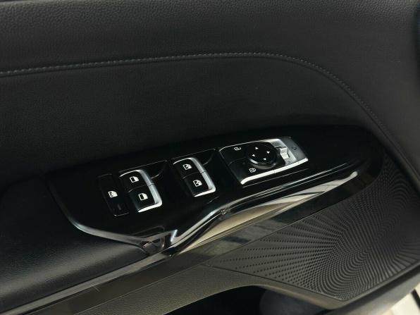 Kia K5 III с пробегом 2021 года, цена 1 630 000 рублей, 374460 км, седан, Автокод Объявления