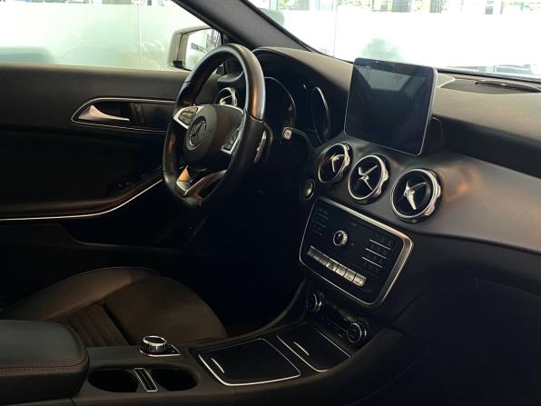 Mercedes-Benz GLA I (X156) Рестайлинг с пробегом 2019 года, цена 2 875 000 рублей, 80570 км, внедорожник, Автокод Объявления
