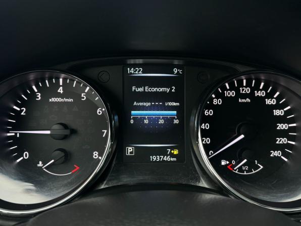 Nissan Qashqai II с пробегом 2017 года, цена 1 170 000 рублей, 193745 км, внедорожник, Автокод Объявления