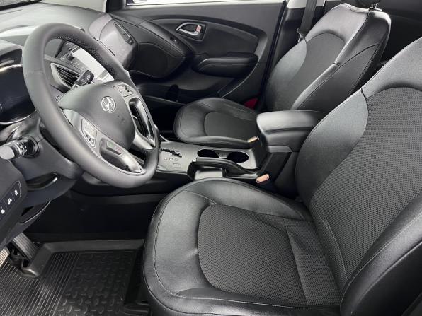 Hyundai ix35 I Рестайлинг с пробегом 2015 года, цена 1 450 000 рублей, 170650 км, внедорожник, Автокод Объявления
